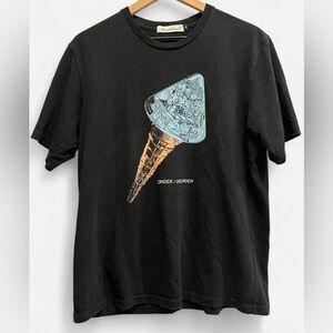 Undercover UFO Ice Cream Cone Graphic Tee Size 3 Medium/Large